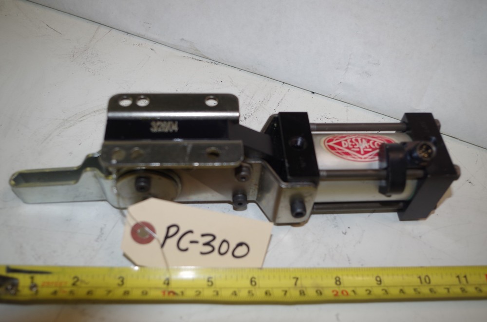 DESTACO PNEUMATIC HOLD DOWN CLAMP & BALLUFF SENSOR CODE: PC-300