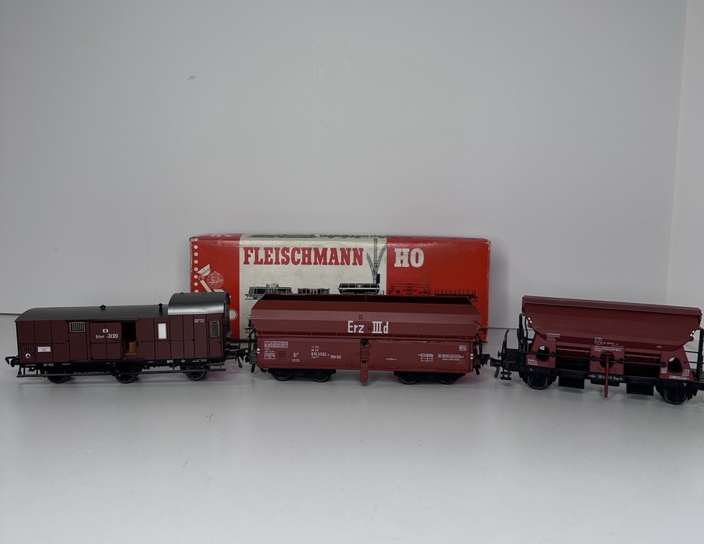 Fleishmann 5520, DB Self-Unloading Hopper, & Baggage Cart "Prussia Railway"