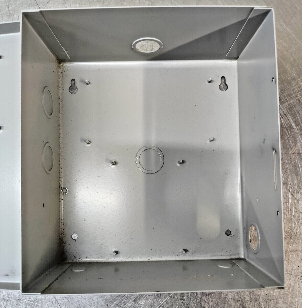 Altronix, ALTV244, CCTV Camera & Accessory Power Supply