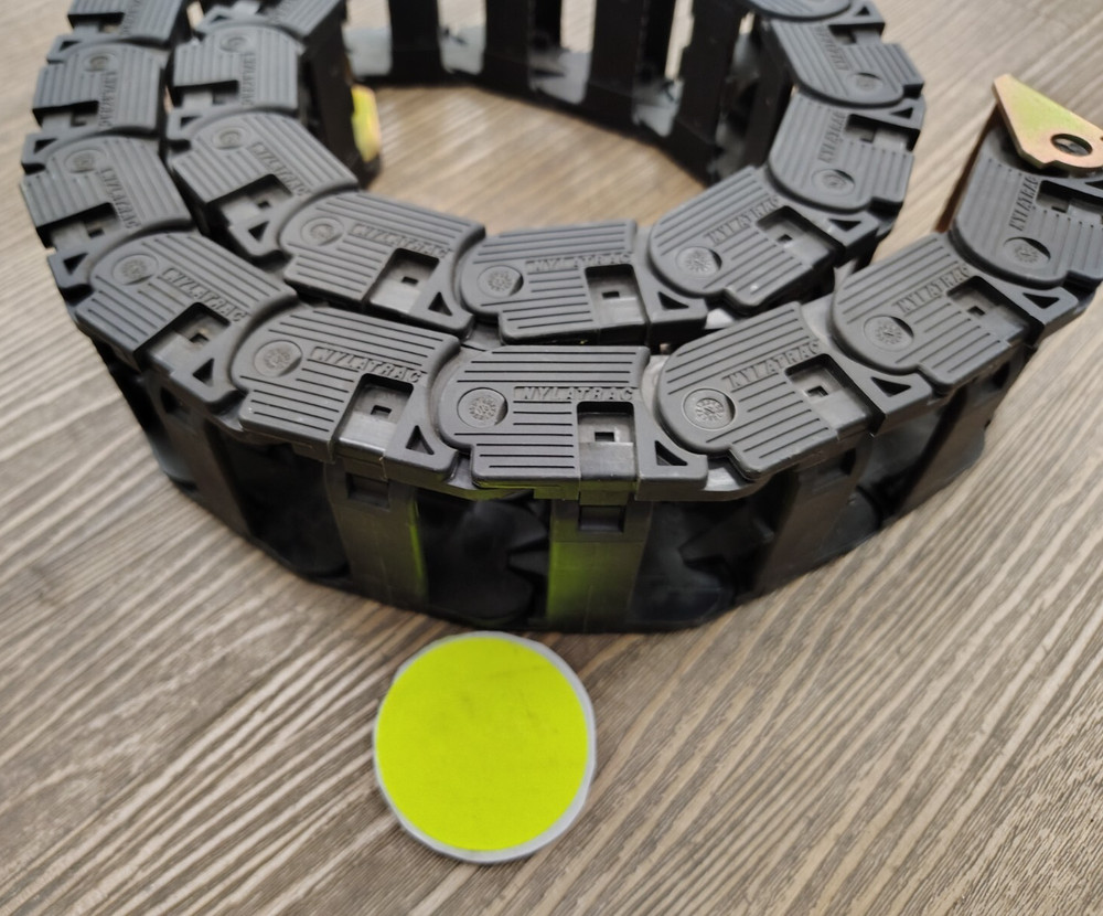 NYLATRIC PLASTIC CABLE CARRIER W/BRACKET KL SERIES 2-3/4" WIDTH 44" LONG