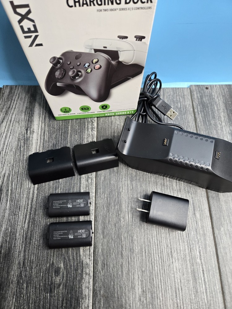 NEXT - Dual Controller Charging System for Xbox Series X|S - Black