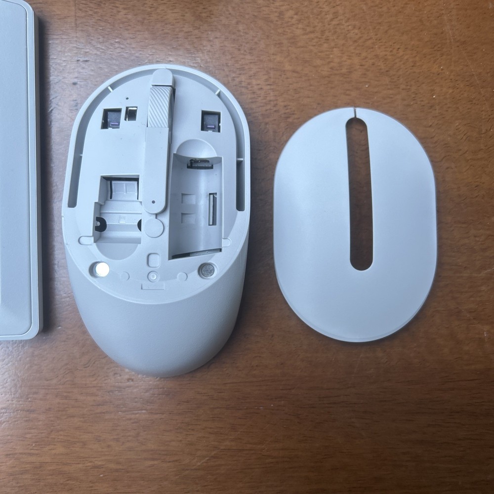 Dell KM5221W-US color: White