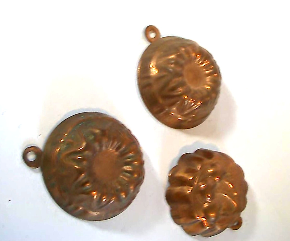 3 SMALL VINTAGE COPPER JELLO MOLDS