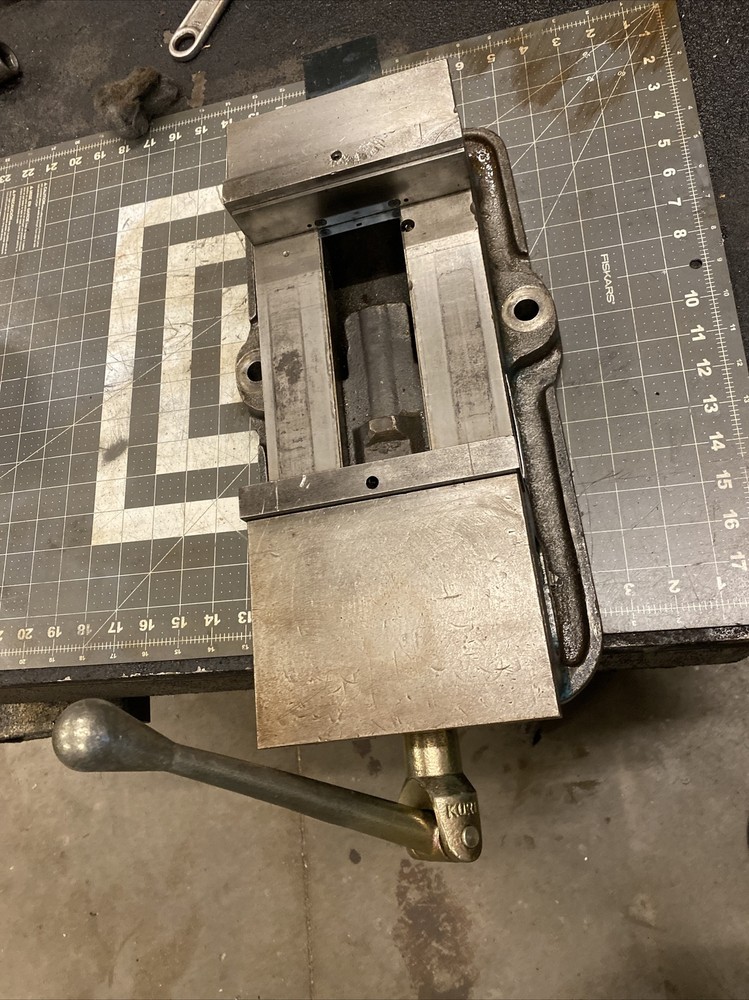 Kurt D675 Precision Machine Vise, 6” jaws, (dd8