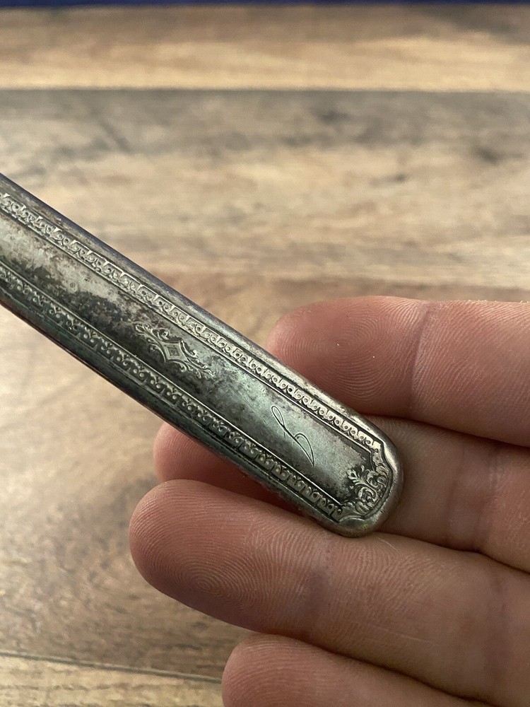 Wm A Rogers Silverplated Bread Knife Ornate Design Unknown Pattern Monogrammed