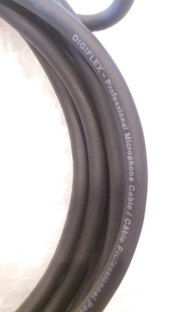 Neutrik Professional Microphone Cable, BLACK.