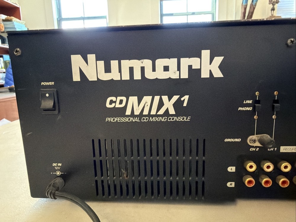 Discontinued Numark CD Mix 1 Professional CD Mixing Console Untested