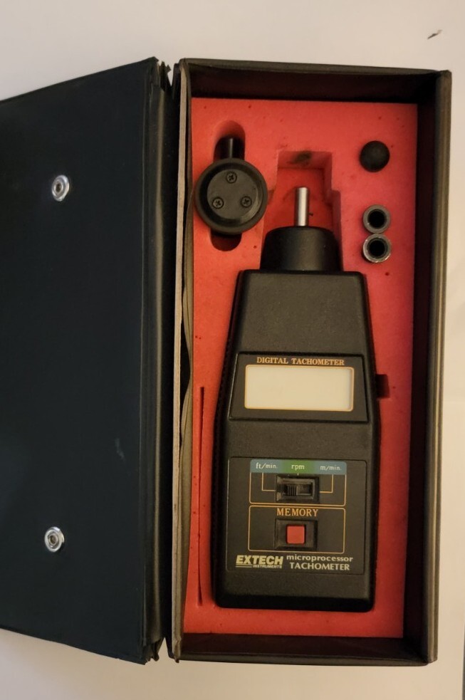 EXTECH INSTRUMENTS  DIGITAL TACHOMETER