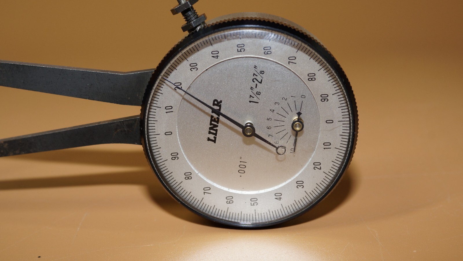 Linear BI-5E Inside Dial Caliper Gage 1.875"-2.075" Range .001"