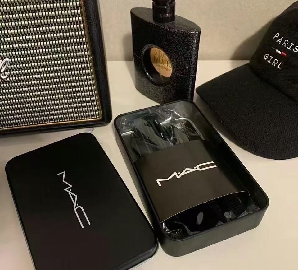 MAC Travel Compact Small Makeup Brush Set - Black