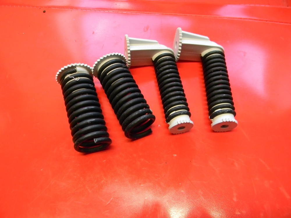 STIHL BLOWER BR430 SPRING MOUNT SET     --------------  BOX 1592A