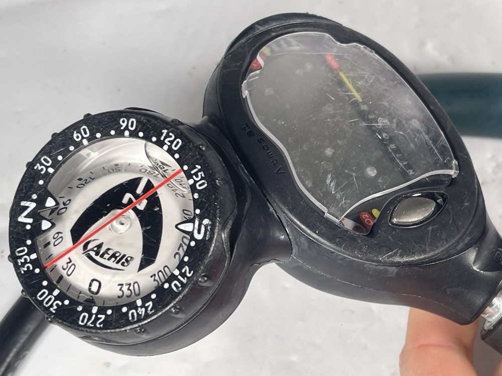 Aeris Atmos ai Dive Computer & Compass with Hose UNTESTED