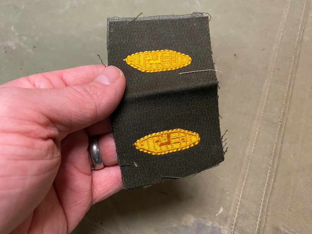 ORIGINAL WWII US ARMY CLASS A JACKET SHIRT SEW ON ARMOR TANK OFFICER INSIGNIA