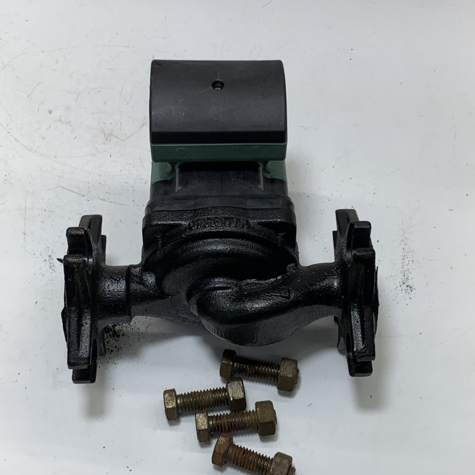 Taco Comfort Solutions Cast Iron ECM High-Efficiency 2-Flange Circulator Pump