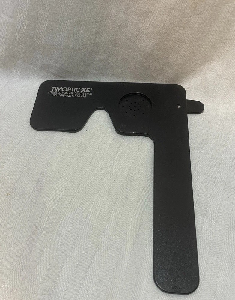 Ophthalmic Eye Occluder