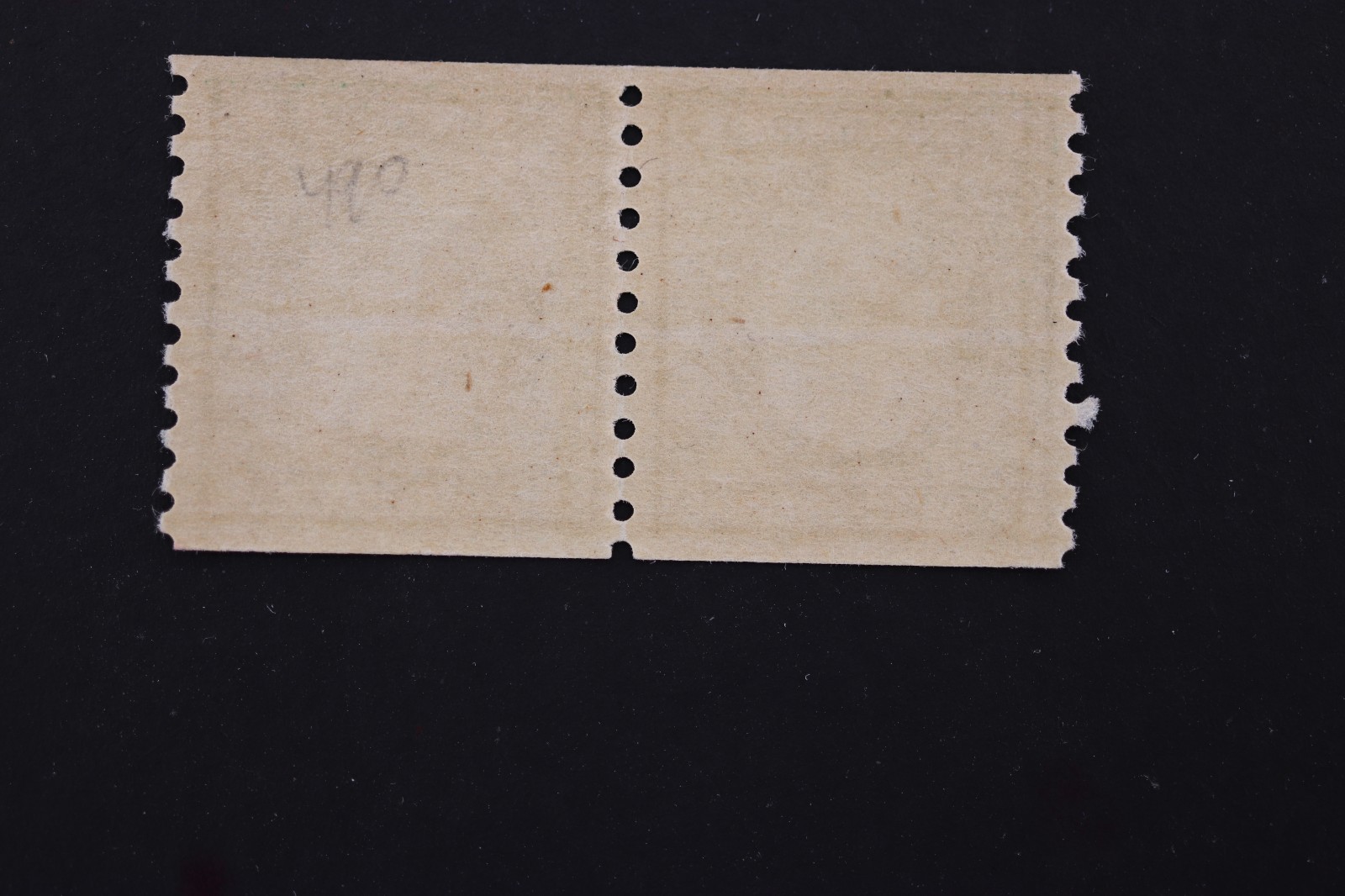 US SC# 452 MINT MNH NH GLP LP CLP COIL PAIR SUPERB MARGINS COLOR