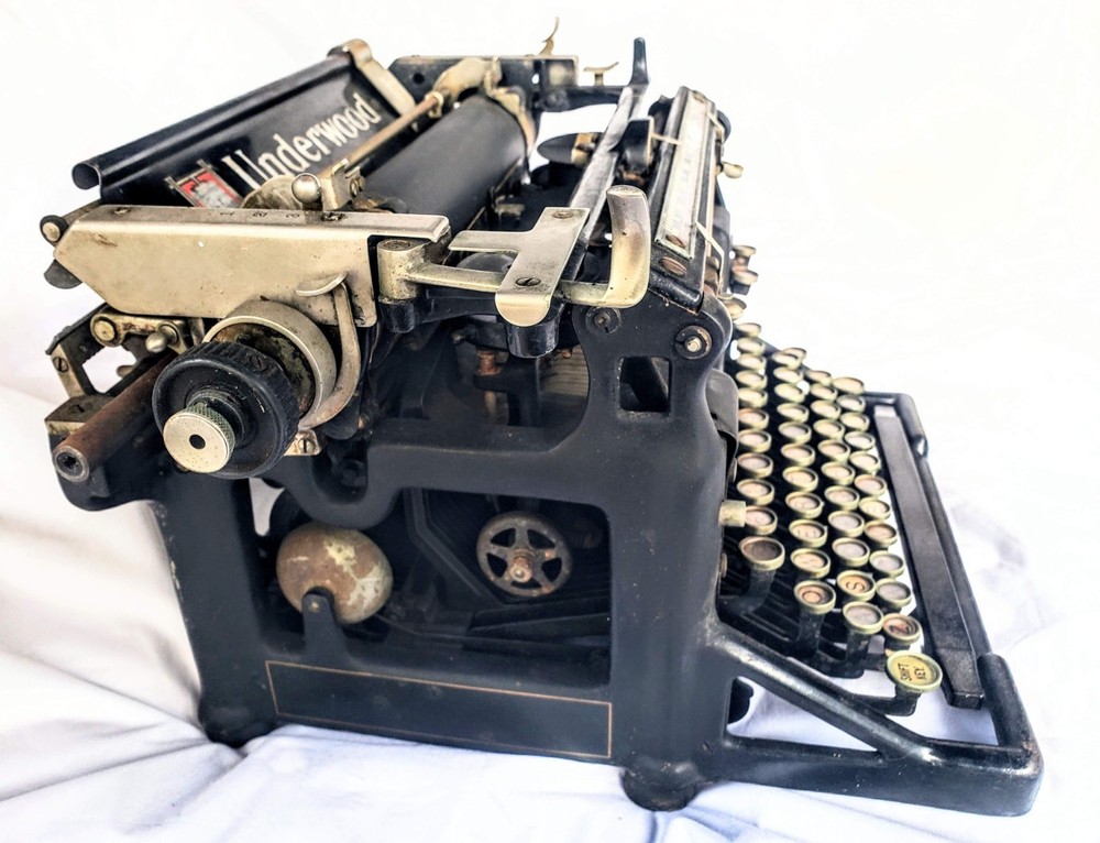 Underwood No. 5 Standard Typewriter