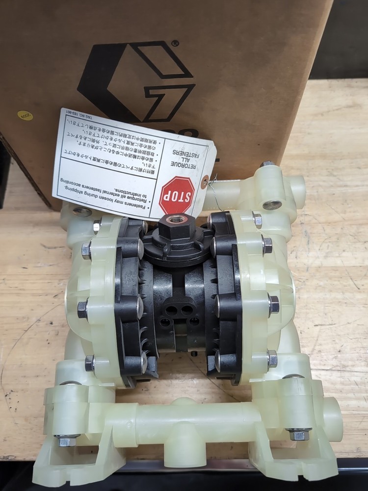 New Double Diaphragm Pump. Graco D52911 Husky 515