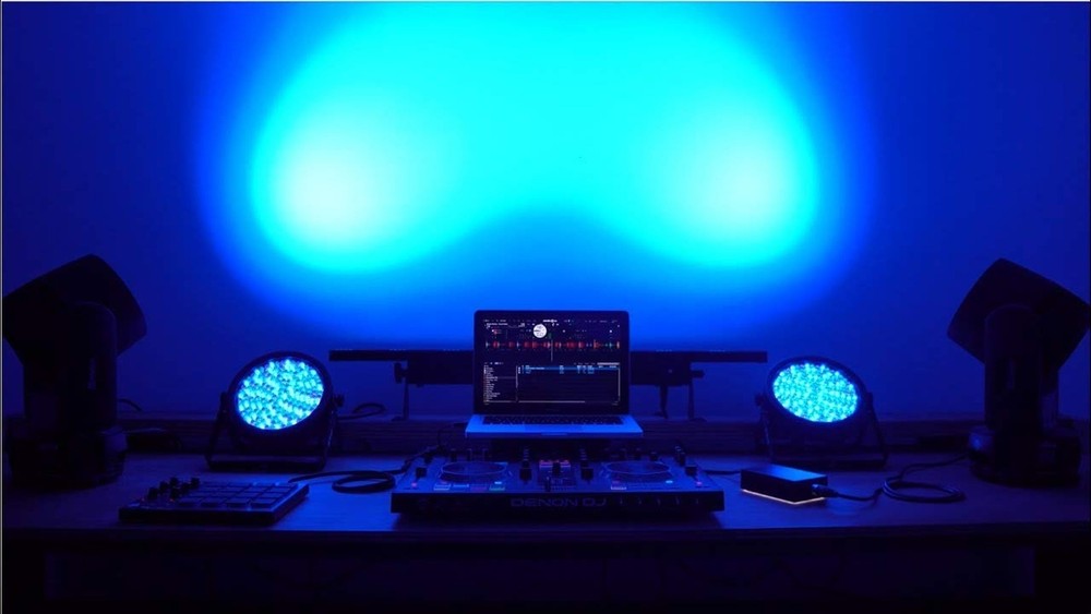 Micro DMX Interface - Ultra-Compact USB to DMX Interface with 3-Month Free So...