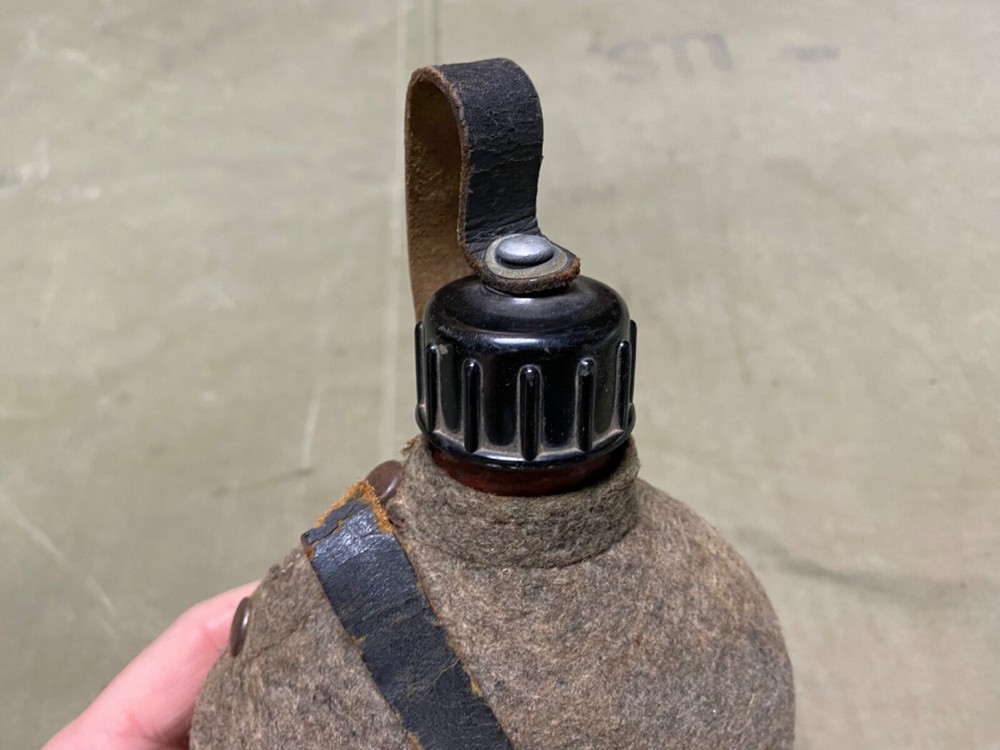 ORIGINAL WWII GERMAN M31 .7 LITER CANTEEN & COVER, STRAP- FOR PARTS OR REPAIR