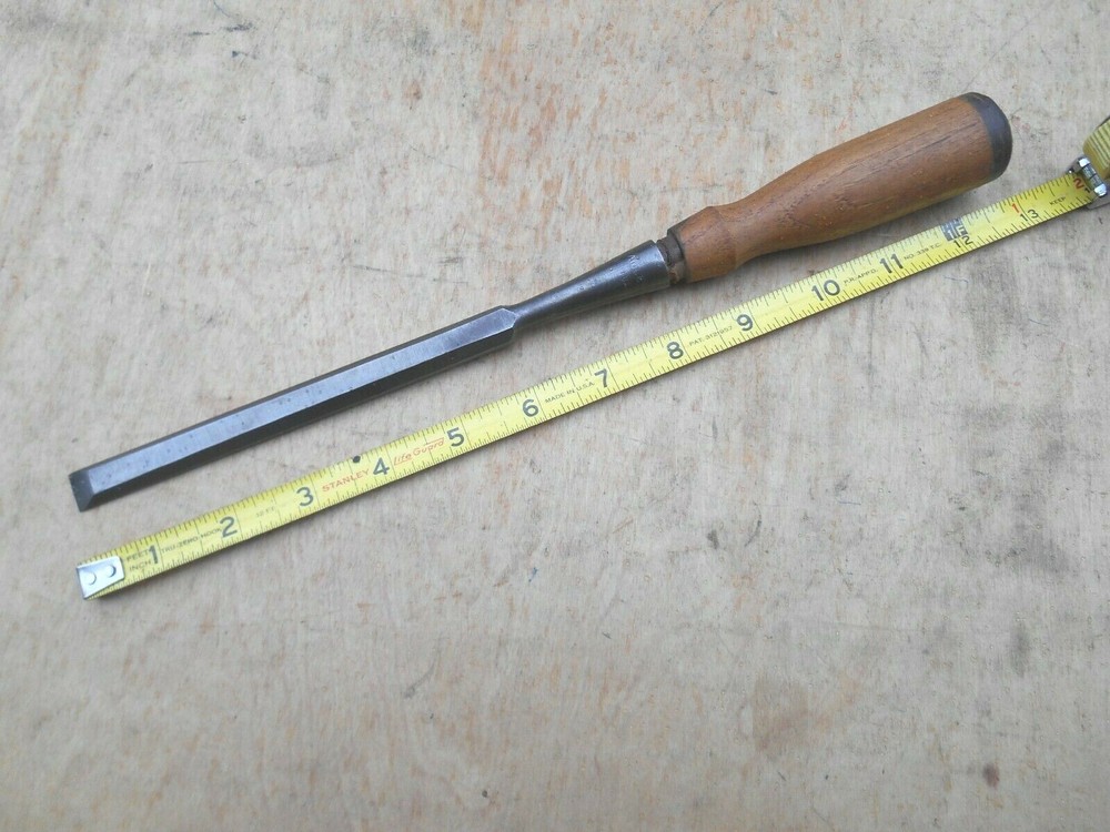 STANLEY 1/2" BEVEL EDGE SOCKET CHISEL