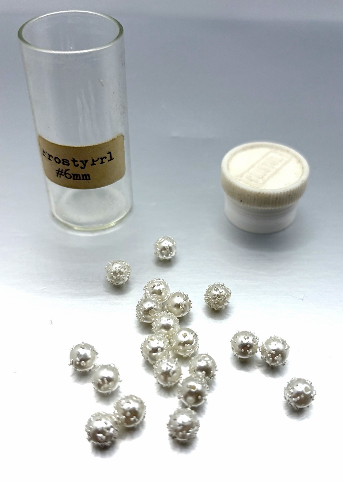 VNTG AB Swarovski Crystals (?) 1,000+ piece lot replacement jewelry set READ