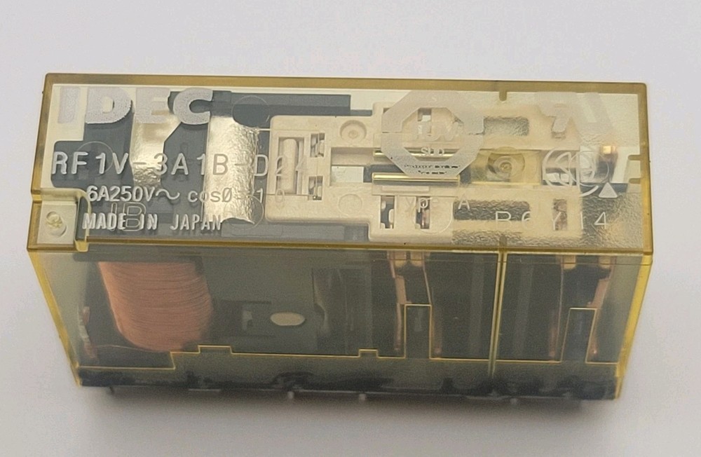 IDEC RF1V-3A1B-D24 / RF1V3A1BD24