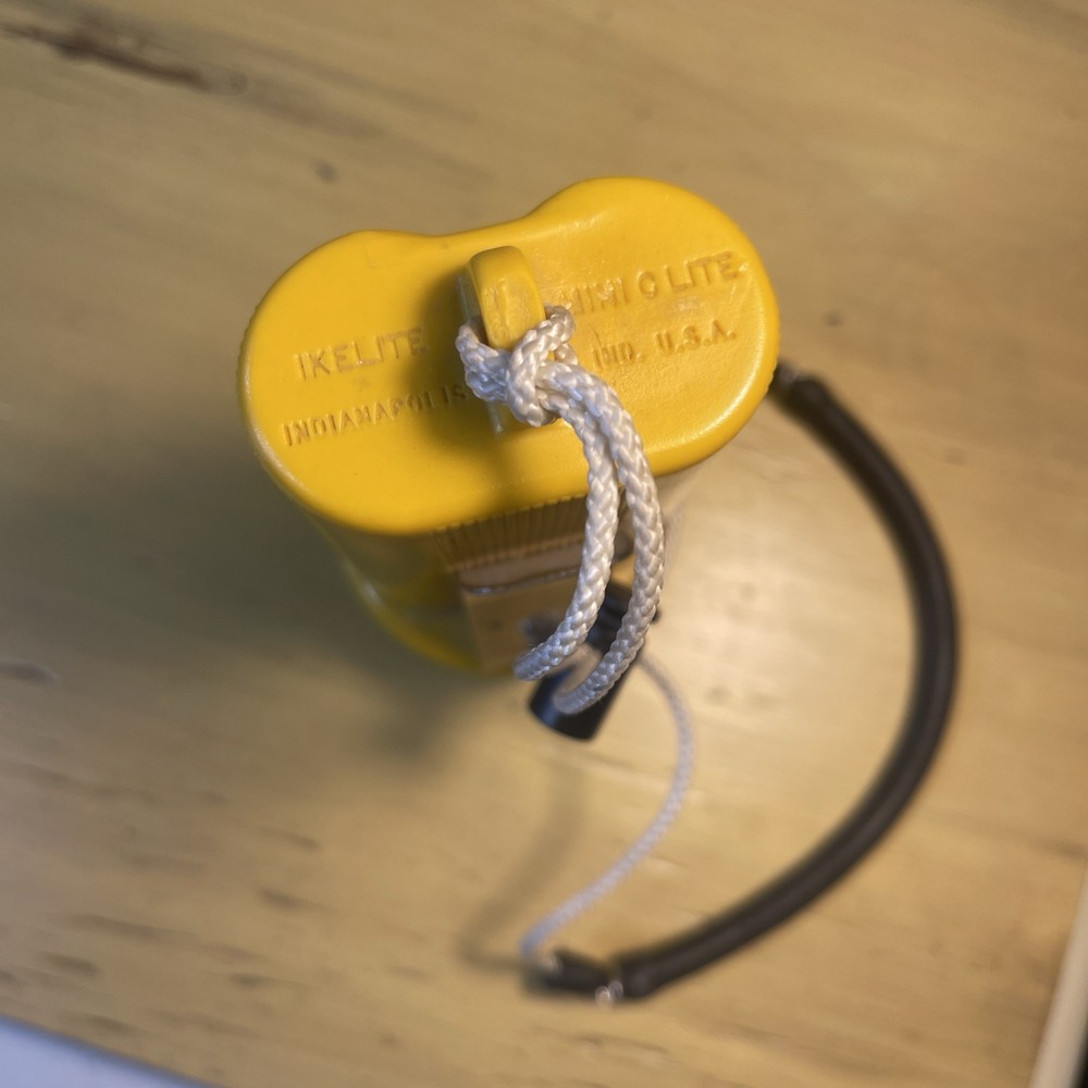 Ikelite MINI C-LITE Underwater Dive Light - VERY CLEAN