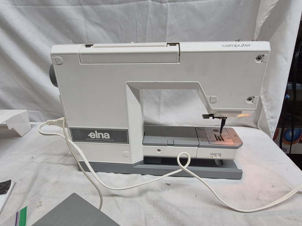 Elna 5000 Computer Sewing Machine w/ Manual Pedal Accessories