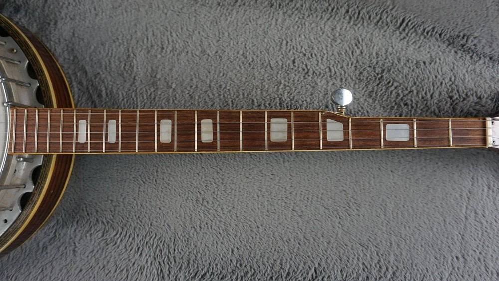 Pirles 5-String Closed Back Banjo w/ Hard Case