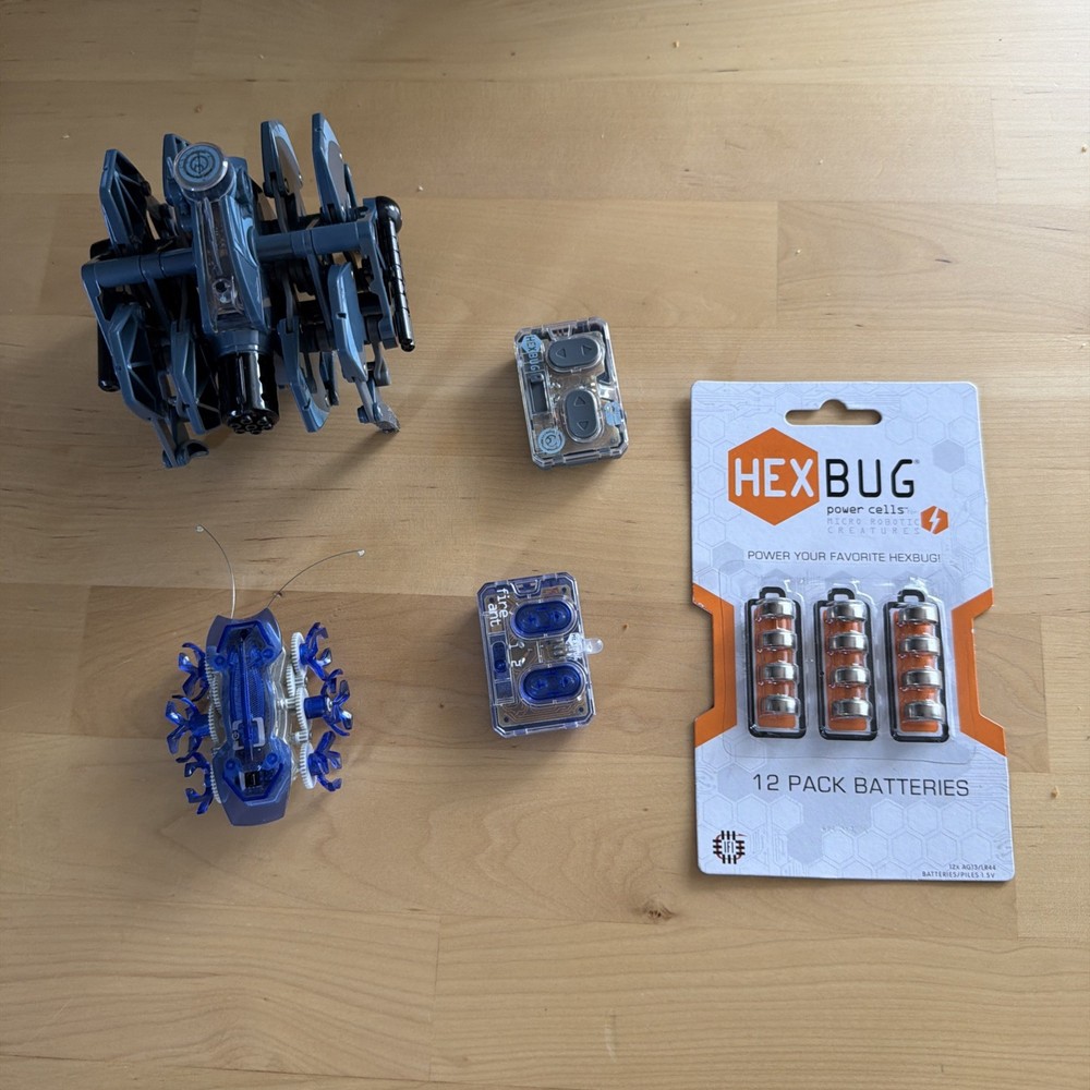 HEXBUG Robot Bug Lot 2 Plus Extra Battery Untested