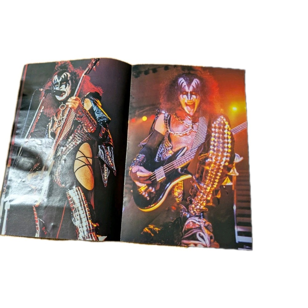 KISS World Tour '77 & '78 Vintage Concert Program Tourbook Love Gun Alive II