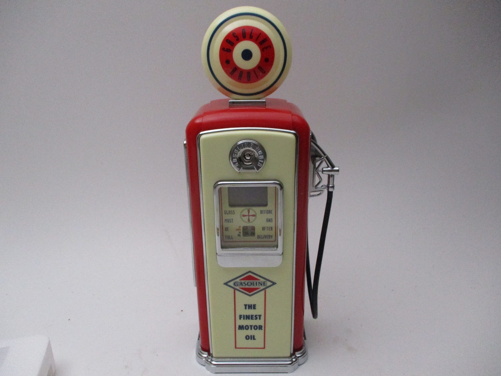 Vintage Gasoline Gas Petrol Pump Alarm Clock Radio AM/FM Boxed New In Box