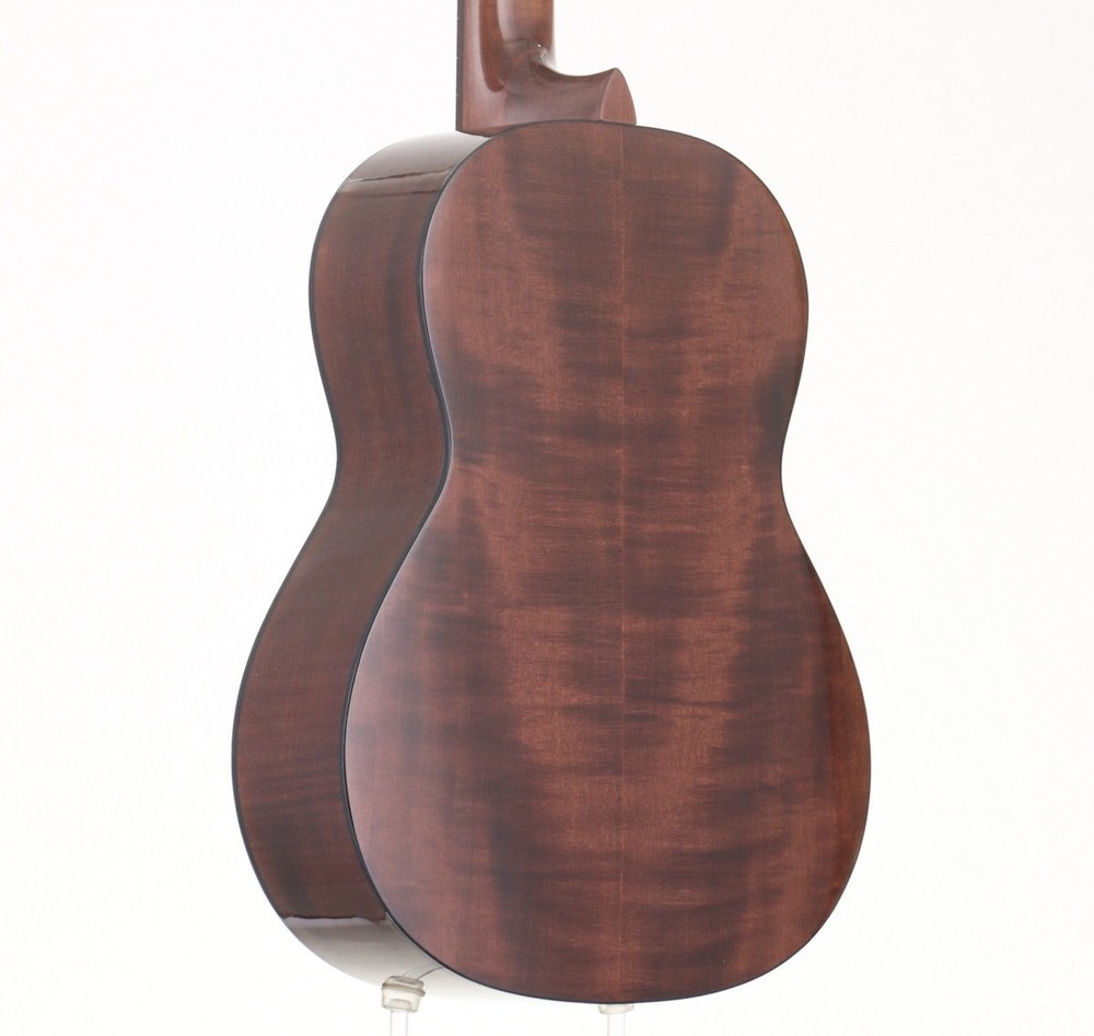 Hora Spanish 4/4 Spruce 650mm All Solid Wood