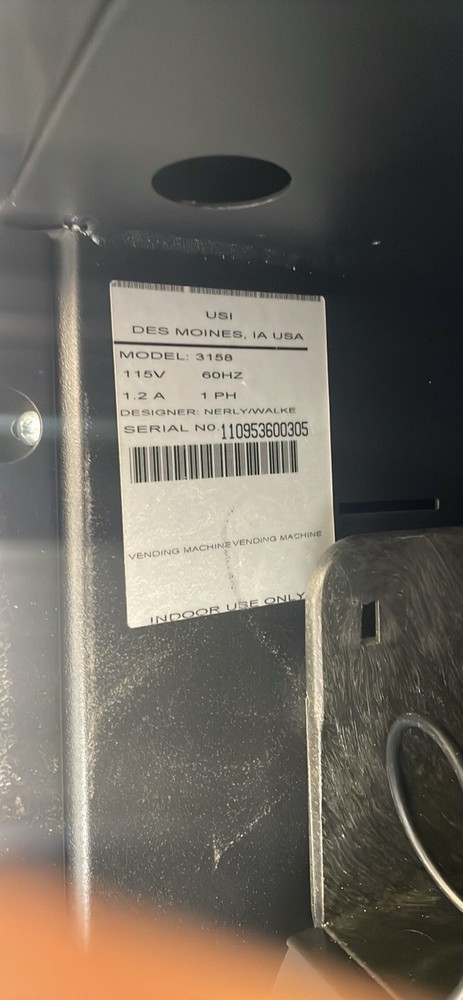 Vending Machine Model 3158