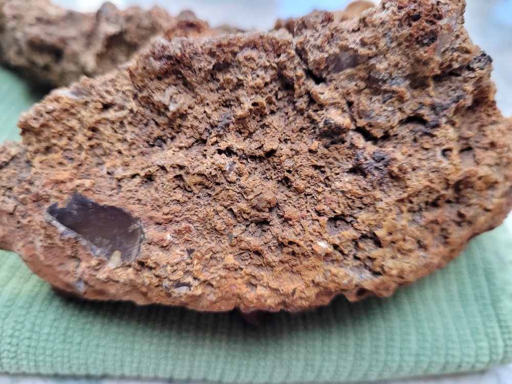 Unique Unknown rock formation (Alien Head Shape) 3lbs