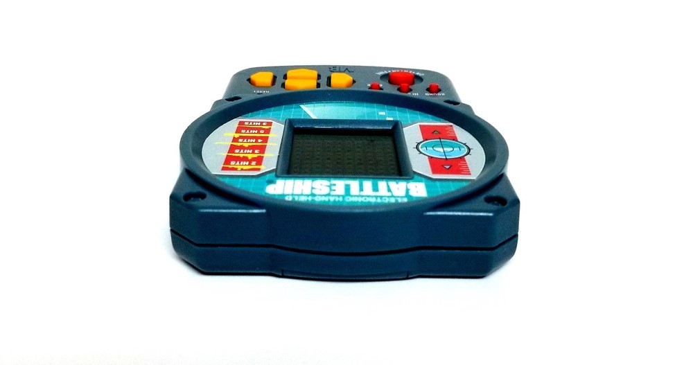 Mini Hand-Held Electronic Battleship Game 1995 ( Pre-owned)
