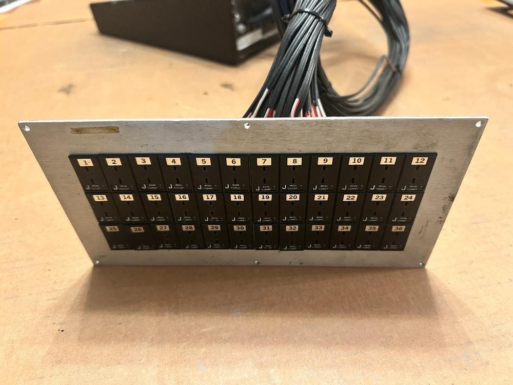 Omega OM-5000-TV Data Logger