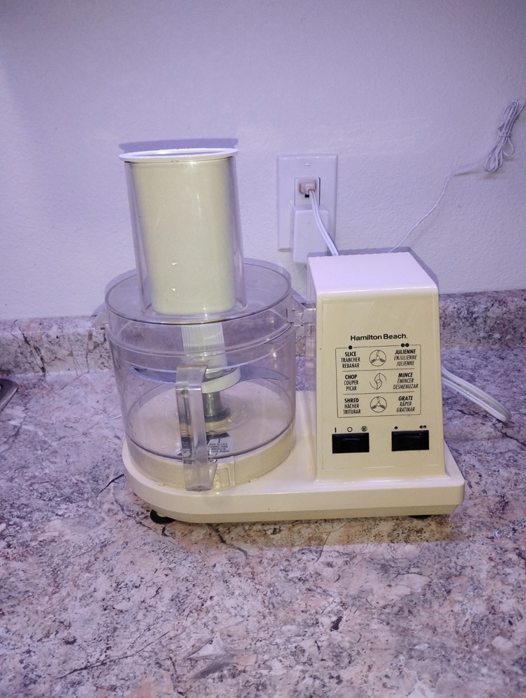 Hamilton Beach Food Processor Mod. 702R. Listed 917B
