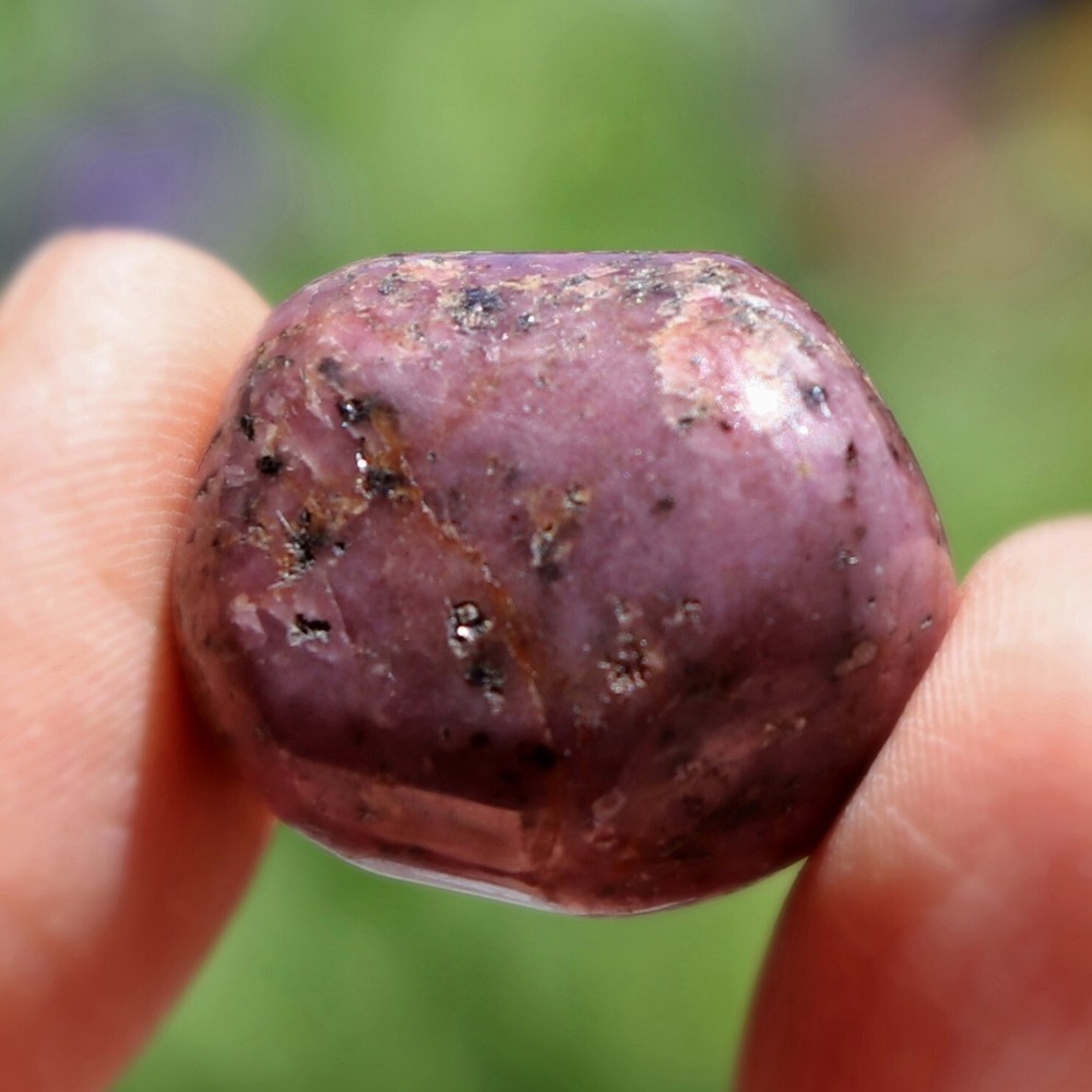 Tumbled Stone: Ruby, Red Corundum from India (RUB63)