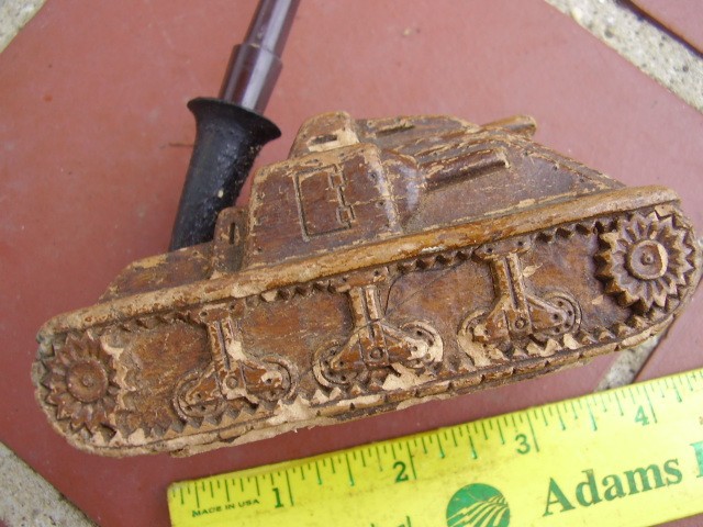 RARE WW2 SYROCO Wooden Tank & Ink pen holder (w/quill pen) 1940's Uncommon