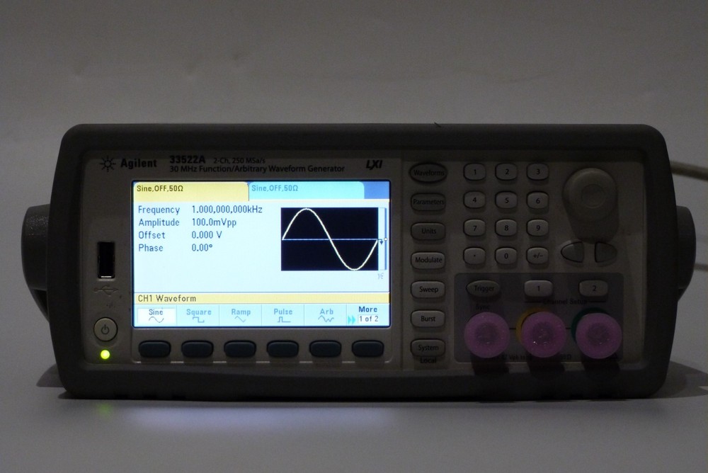 AGILENT HP-33522A