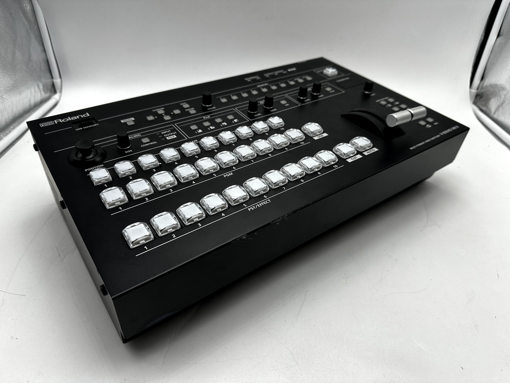 Roland V-800HD MKII Multi-Format Video Switcher - Tested Working - Bent Handle