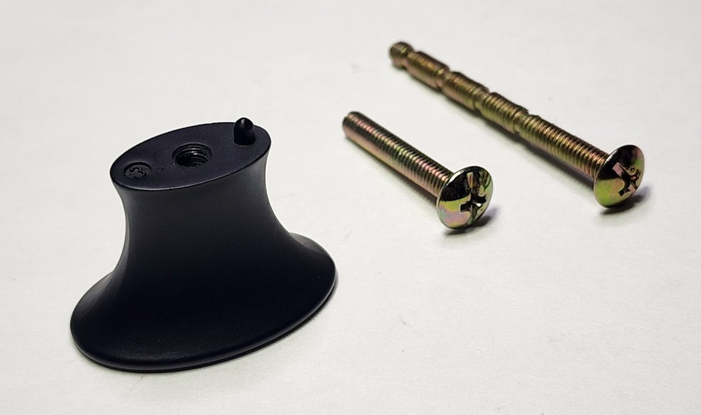 Top Knobs Edgewater TK780BLK 1-5/16" Six Pack Flat Matte Black