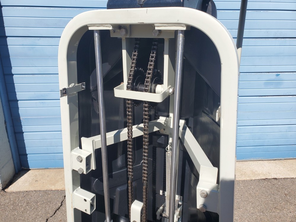 Nautilus Next Gen Rowing Back W/ Heavy Stack