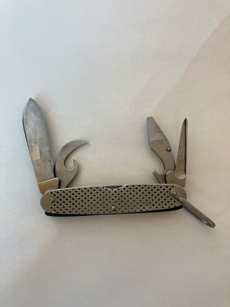 Camillus 1968 US military mutil function tool knife