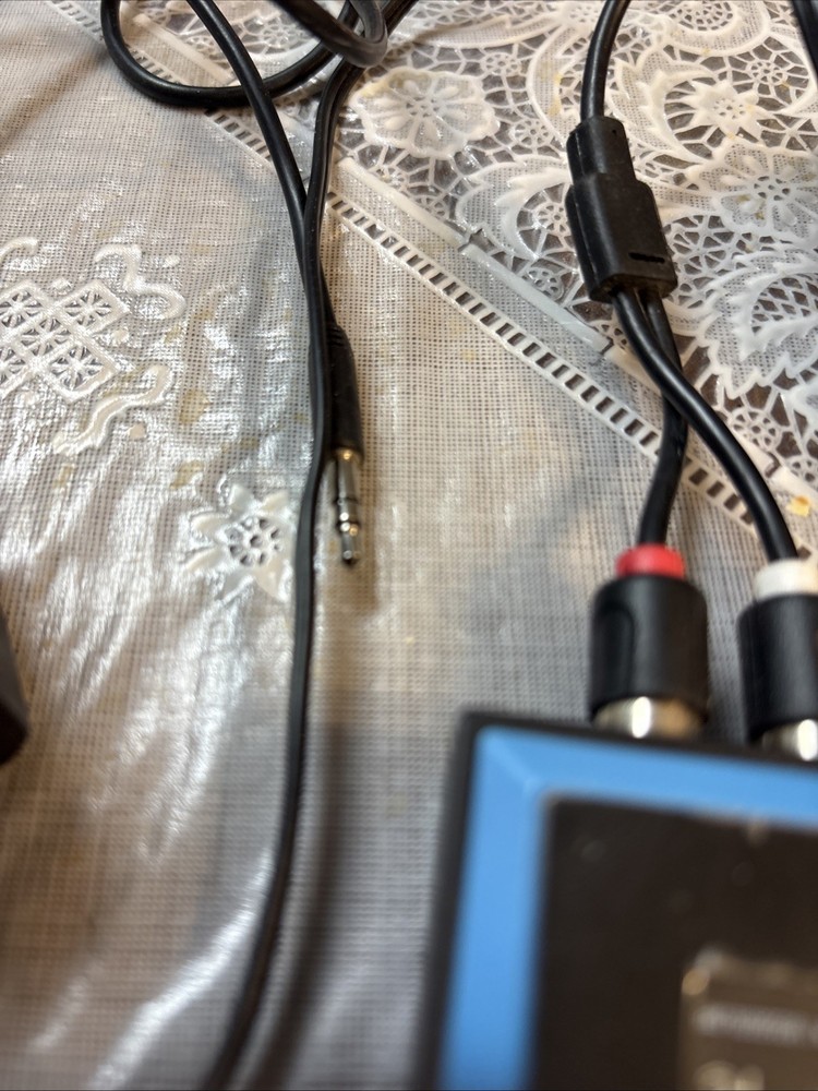 Logitech Bluetooth Audio Adapter Receiver S-00144 / 880-000451 w/ cables