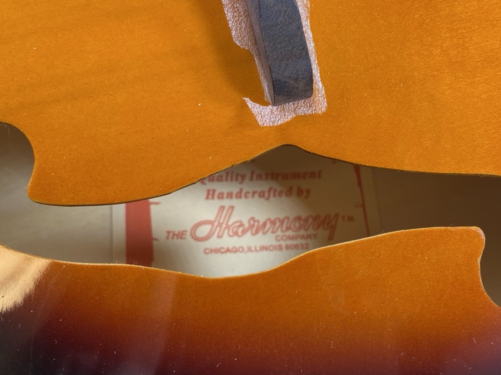 Hal Leanard Harmony Mandolin 8 String & Method Book HL00125547 Instrument 46S19