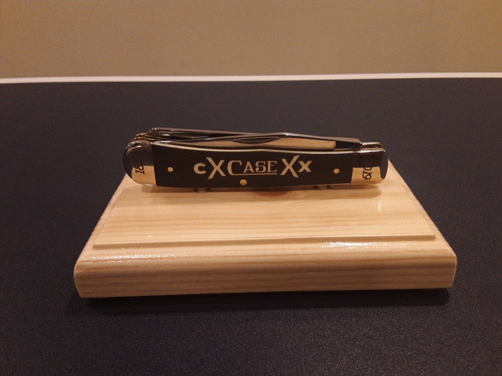 Knife Display Stand