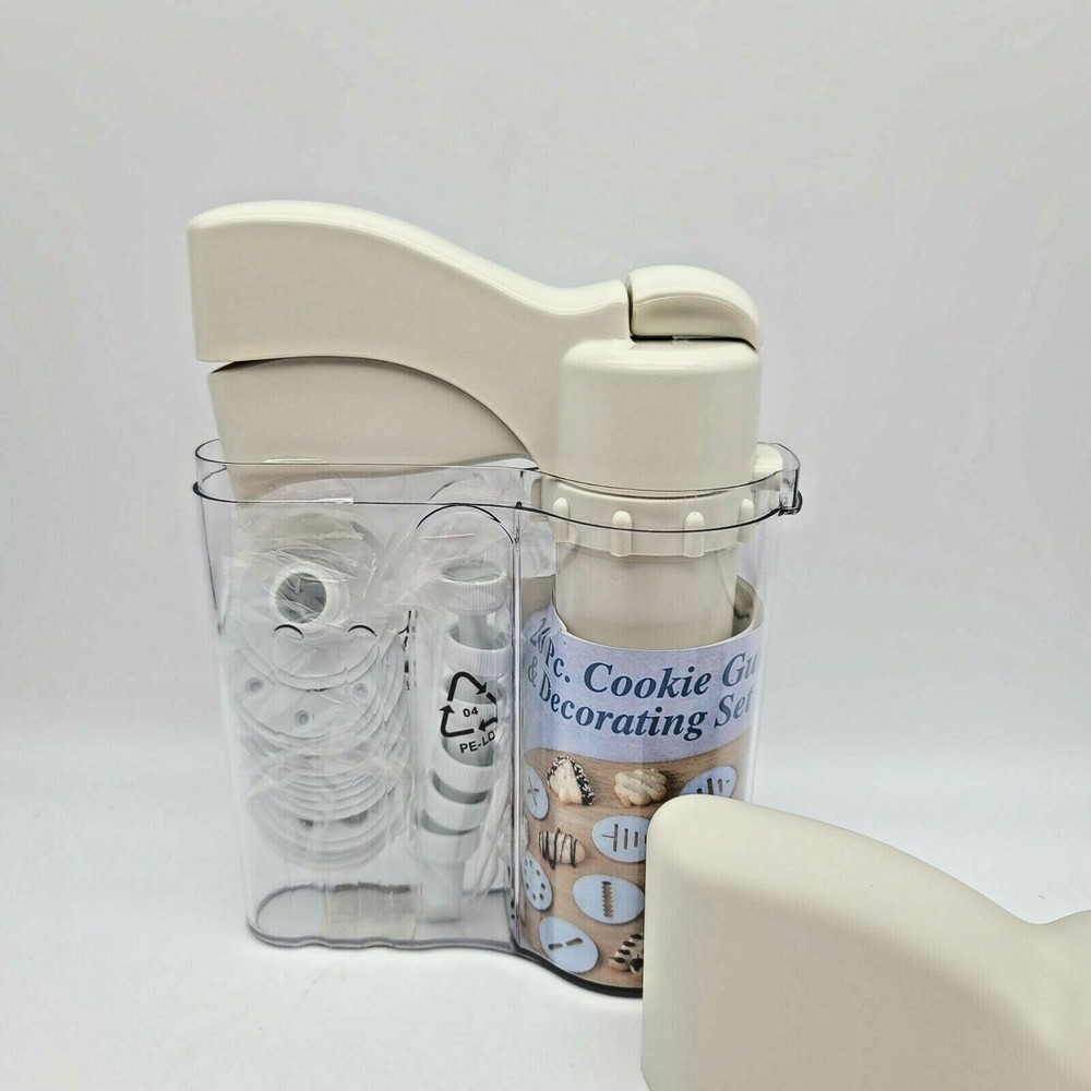 Kitchen Collection 20 Pc Cookie Press Gun & Decorating Set 6 Decor.Tips Storage
